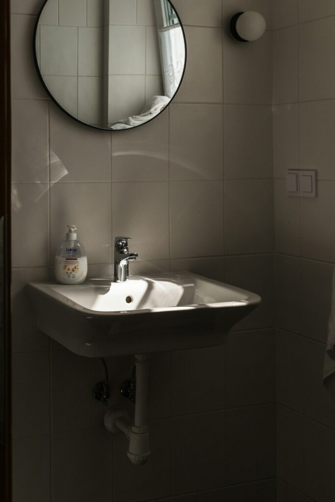 Spanish reflexive verbs morning routine vocabulary with conjugation examples | Audaz Revista